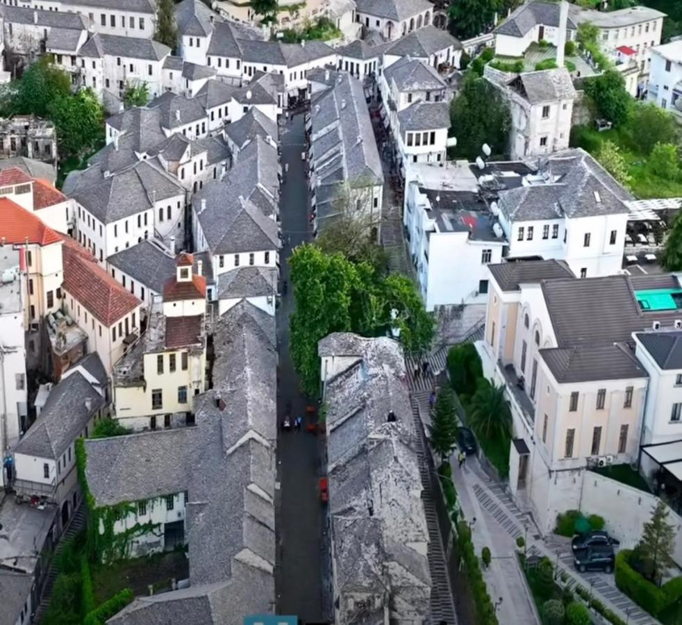 Christina'S House With 2 Bedrooms And Free Parking Gjirokaster Luaran gambar