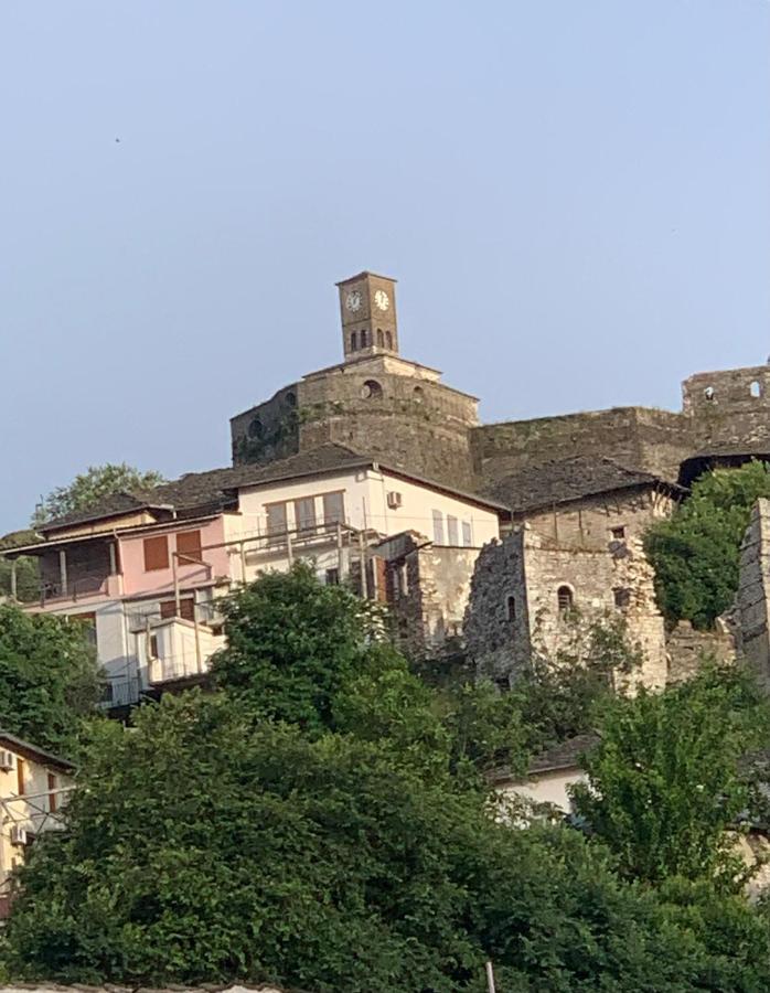 Christina'S House With 2 Bedrooms And Free Parking Gjirokaster Luaran gambar