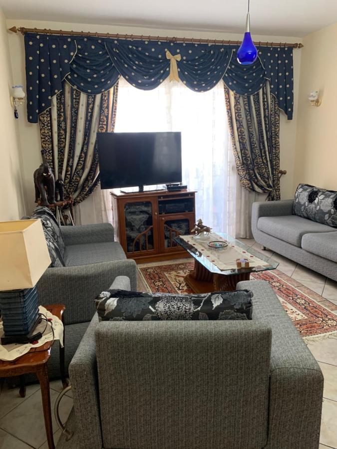 Christina'S House With 2 Bedrooms And Free Parking Gjirokaster Luaran gambar